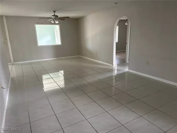 Fort Myers, FL 33967,8429 Winged Foot DR
