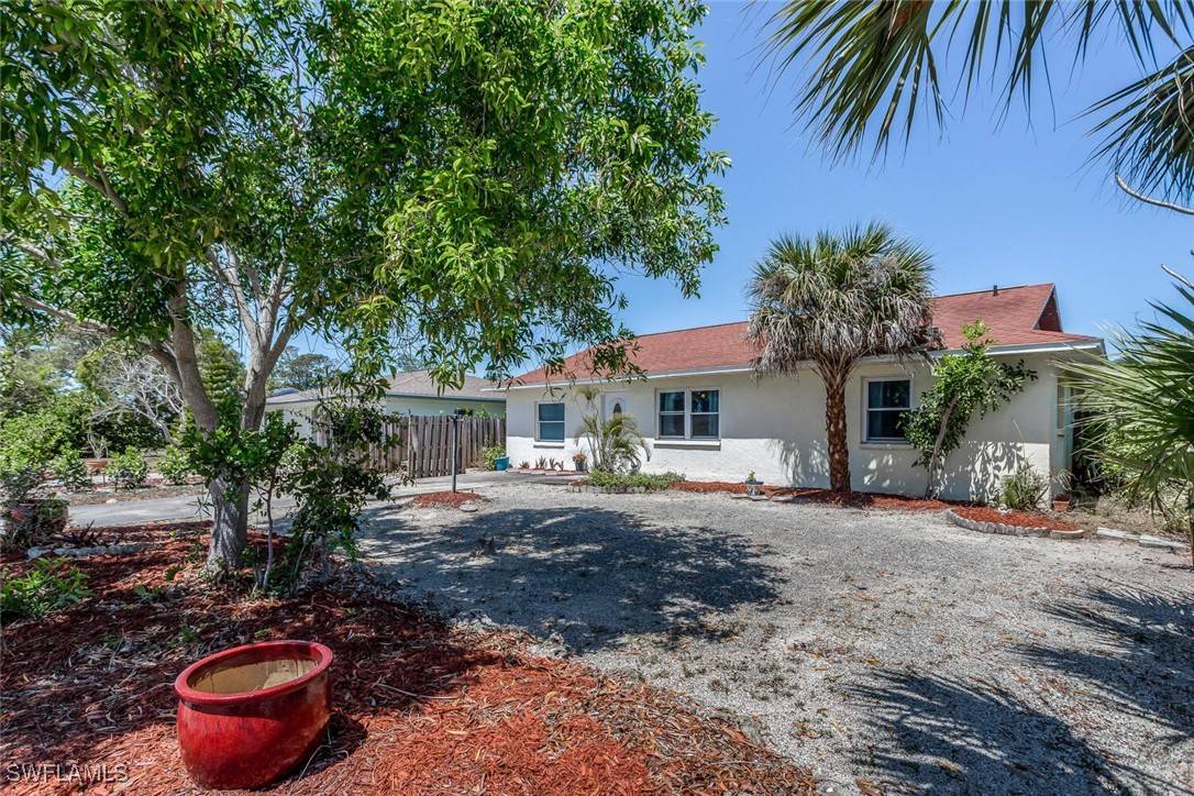 55 2nd ST, Bonita Springs, FL 34134