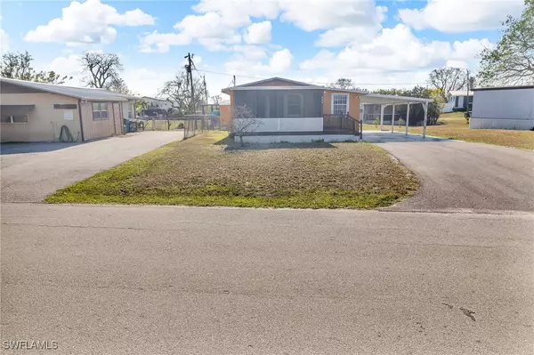 Chokoloskee, FL 34138,264 Mamie ST