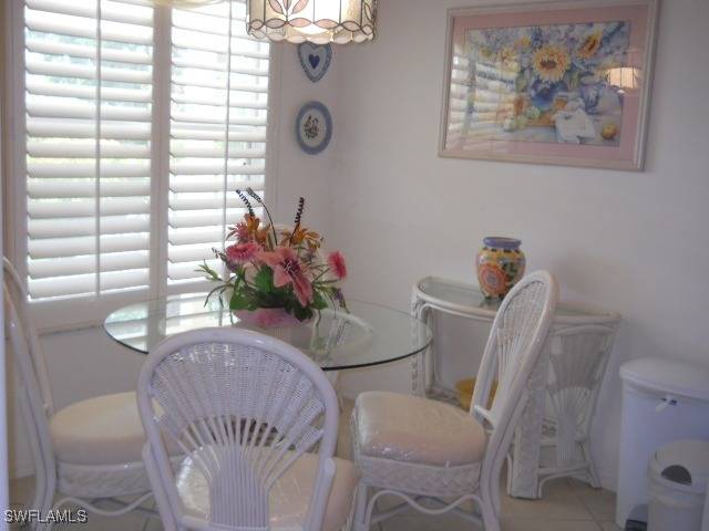 Naples, FL 34110-8171,1260 SARAH JEAN CIR #202