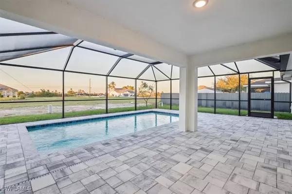 Cape Coral, FL 33909,1909 NE 2nd AVE