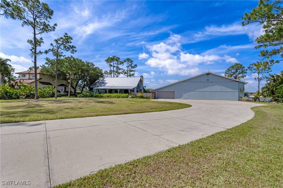 18631 Baseleg AVE, North Fort Myers, FL 33917