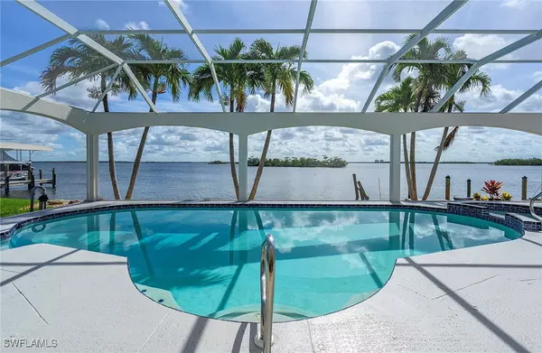 13 Bayview BLVD, Fort Myers Beach, FL 33931