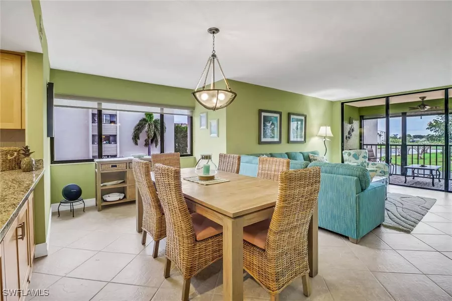 4240 Steamboat BND #301, Fort Myers, FL 33919