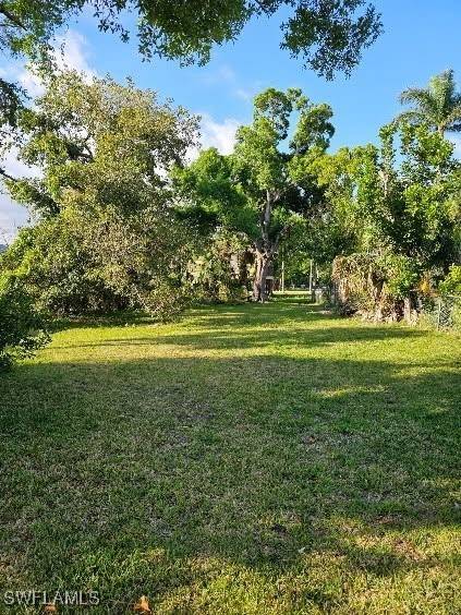 North Fort Myers, FL 33903,530 San Bernardino ST