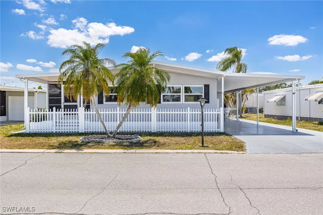 North Fort Myers, FL 33903,472 Nicklaus BLVD