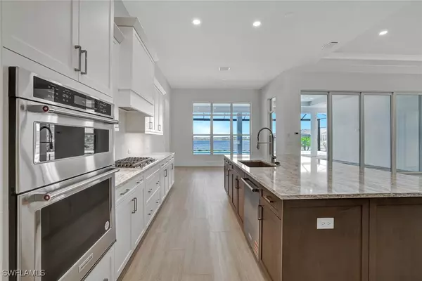 Naples, FL 34114,9506 Caymas WAY