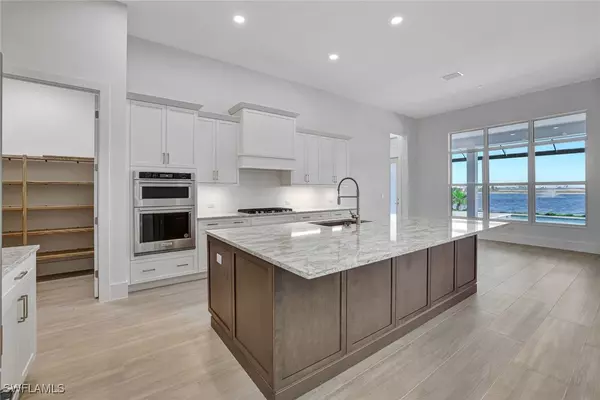 Naples, FL 34114,9506 Caymas WAY