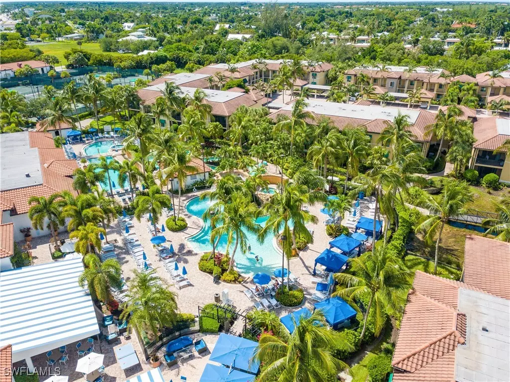 Naples, FL 34102,985 Sandpiper ST #I-206