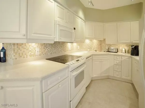 Naples, FL 34103,4001 Gulf Shore BLVD N #PH-4