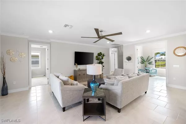 Naples, FL 34114,18713 Lake Hammock DR