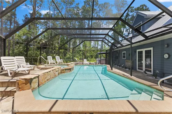 4925 Boxwood WAY, Naples, FL 34116