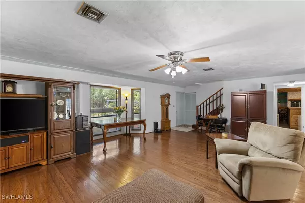 Naples, FL 34116,4925 Boxwood WAY