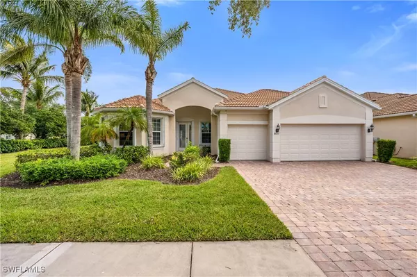 8637 Julia LN, Naples, FL 34114