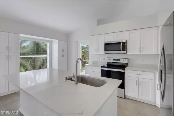 Naples, FL 34120,3340 33rd AVE NE