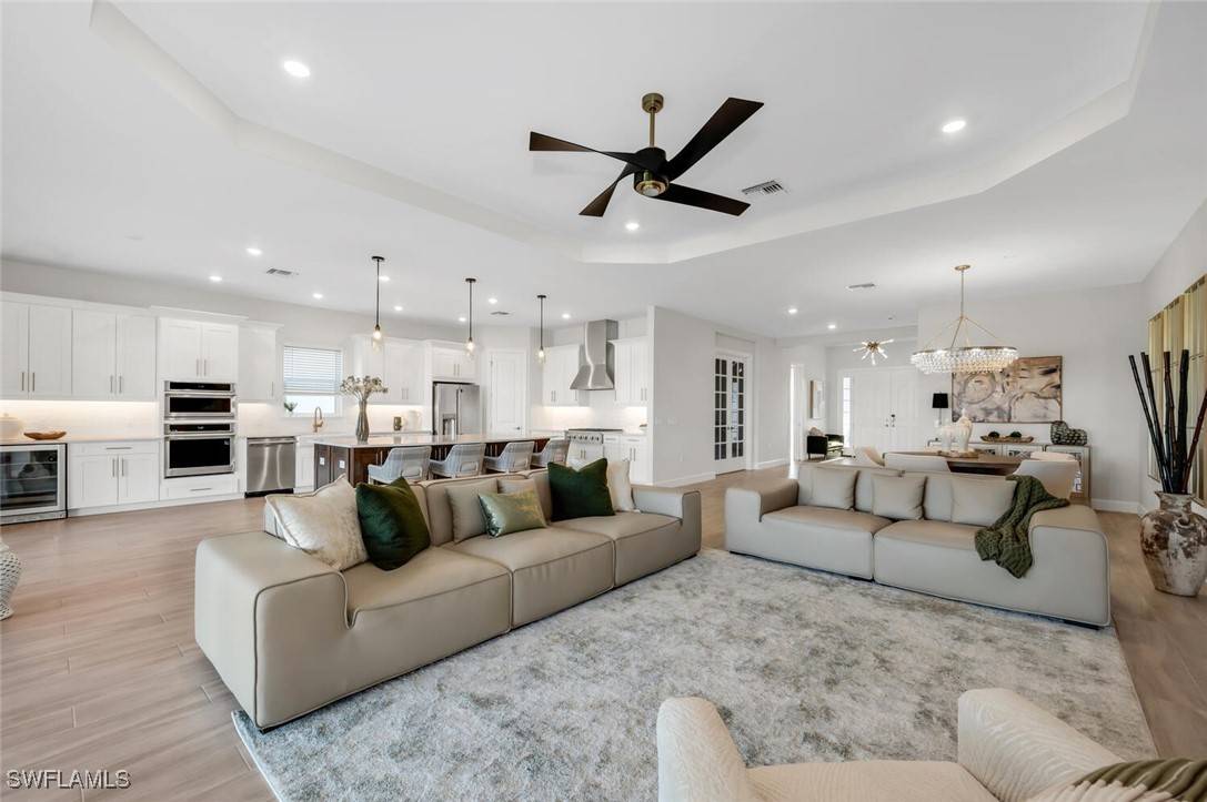 Naples, FL 34114,15766 CORTINA ST
