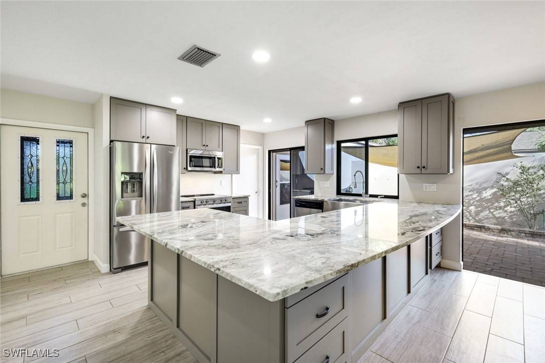 5878 Key Lime WAY, Fort Myers, FL 33919