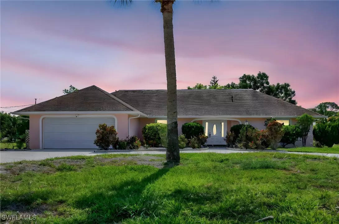 Lehigh Acres, FL 33936,310 Lake AVE