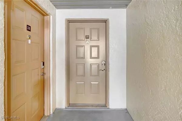 Fort Myers, FL 33912,13288 White Marsh LN #3439