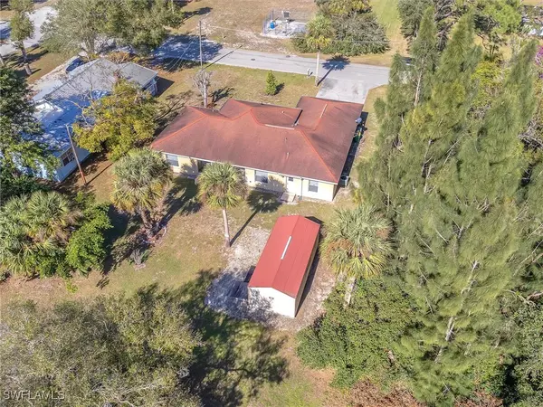 Labelle, FL 33935,465 2nd AVE