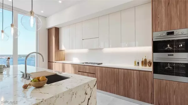 Fort Myers, FL 33901,2583 First Street #302