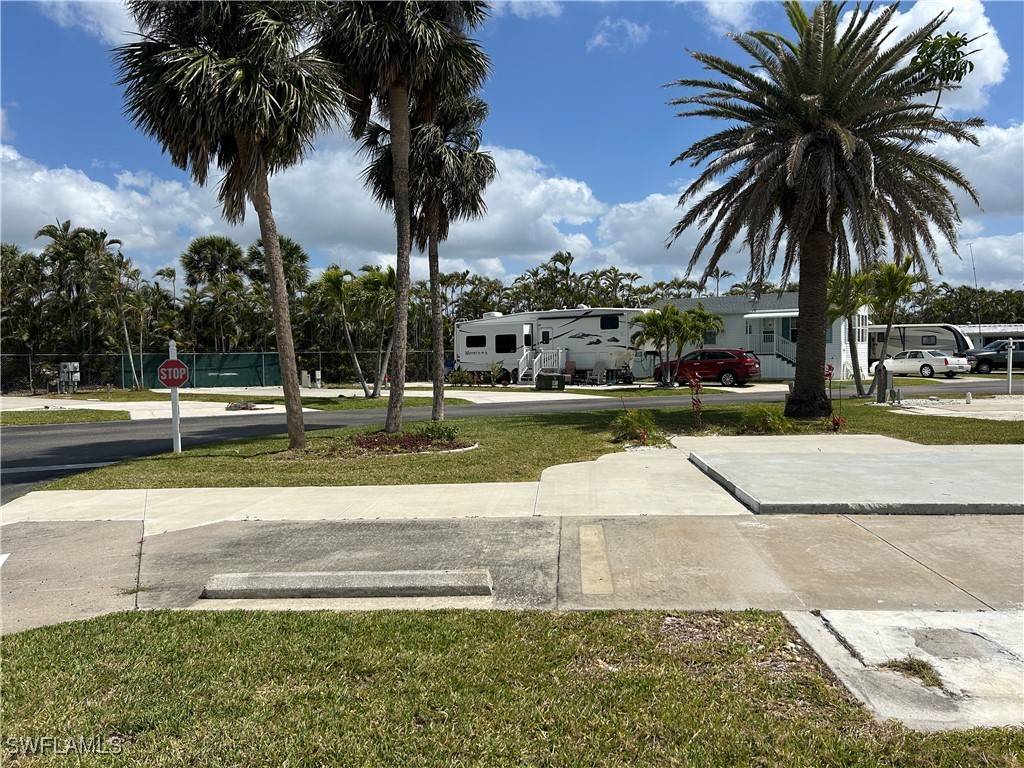 Fort Myers, FL 33908,19681 Summerlin 352 RD