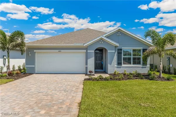 2605 TABLE CORAL TRL, North Fort Myers, FL 33903