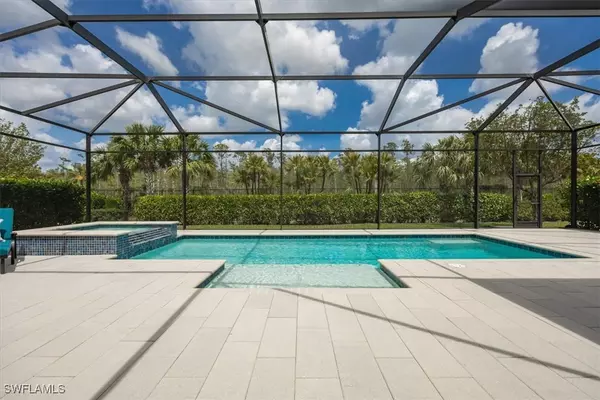 8939 Redonda DR, Naples, FL 34114