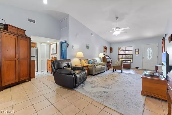 North Fort Myers, FL 33917,17880 Dracena CIR