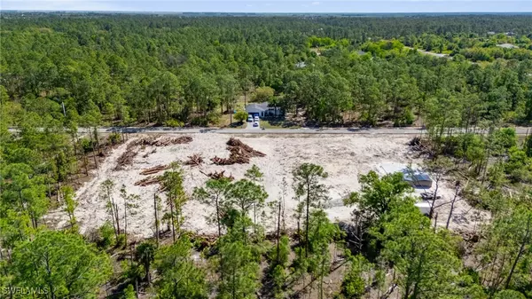 Lehigh Acres, FL 33972,1207 Columbus AVE