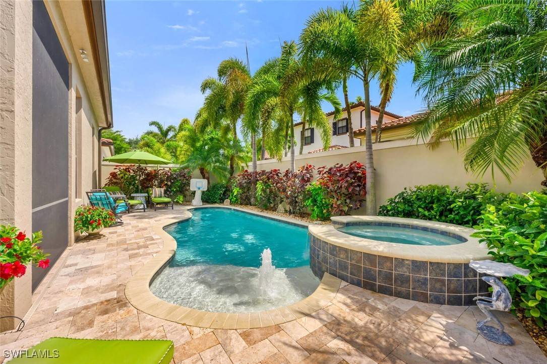 7996 Cordoba PL, Naples, FL 34113