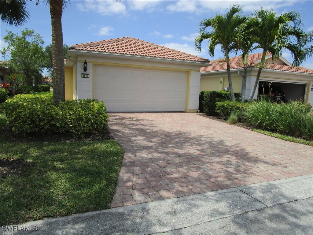 8677 Erice CT, Naples, FL 34114