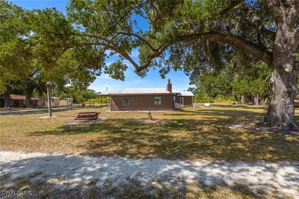 North Fort Myers, FL 33917,19221 Gwynn RD