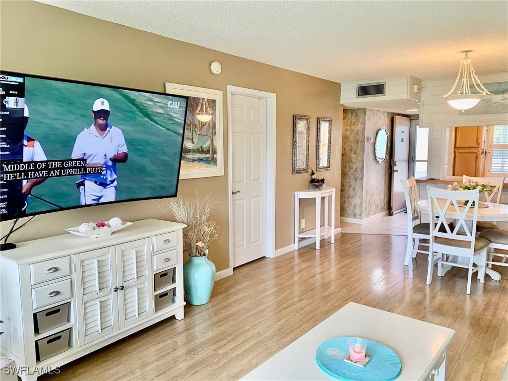 Fort Myers, FL 33907,1580 Pine Valley DR #209