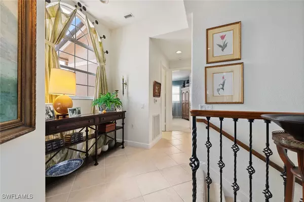 Naples, FL 34119,770 Regency Reserve CIR #1803