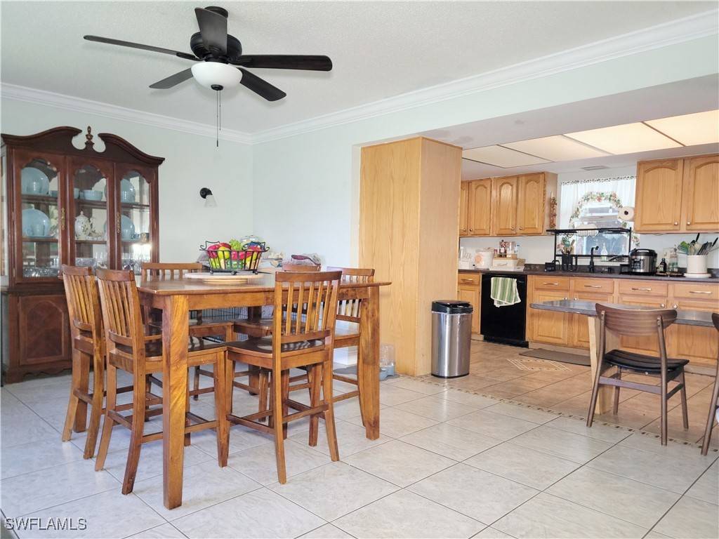 Lehigh Acres, FL 33936,304 Hollywood ST