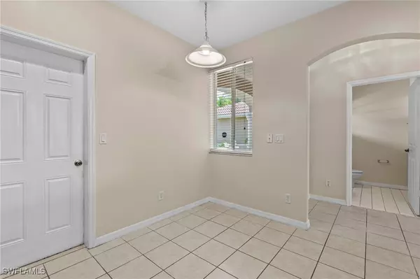 Fort Myers, FL 33967,9638 Roundstone CIR