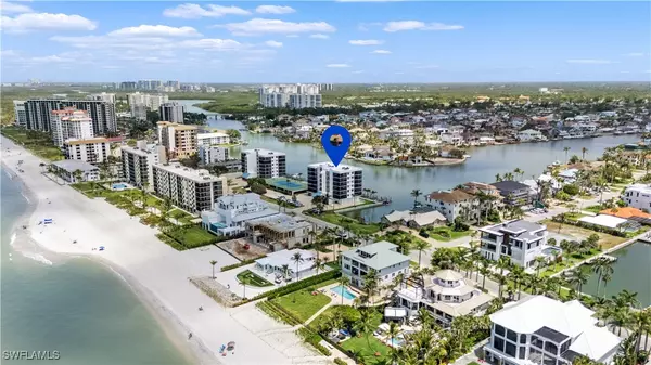 Naples, FL 34108,10420 Gulf Shore DR #132