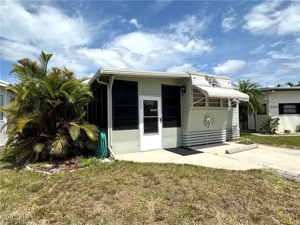 Estero, FL 33928,4520 Lafayette LN E