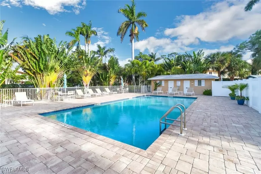 3032 Sandpiper Bay CIR #G104, Naples, FL 34112