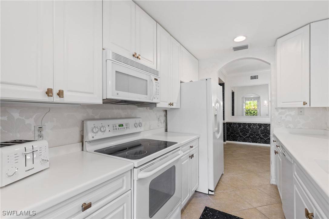 1285 Sweetwater CV #2101, Naples, FL 34110