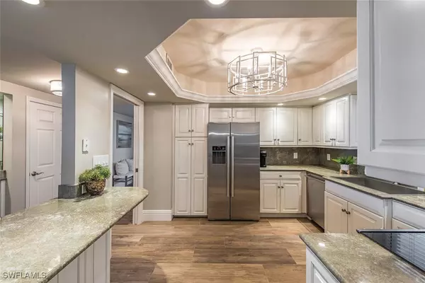 Naples, FL 34103,4051 Gulf Shore BLVD N #1003
