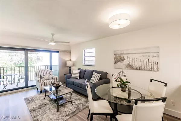 600 Neapolitan WAY #228, Naples, FL 34103