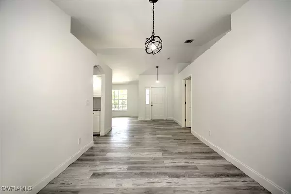 Alva, FL 33920,2381 Webster RD