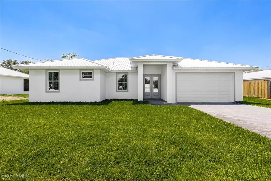 385 4th AVE, Labelle, FL 33935