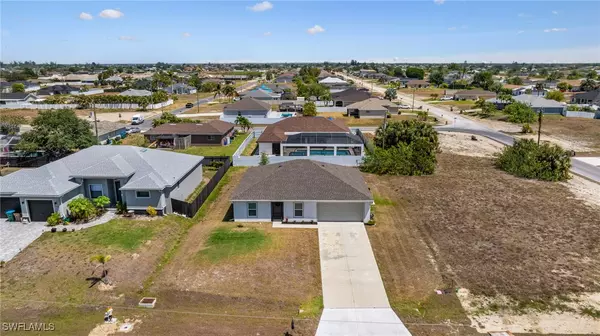 Cape Coral, FL 33909,409 NE 9th ST