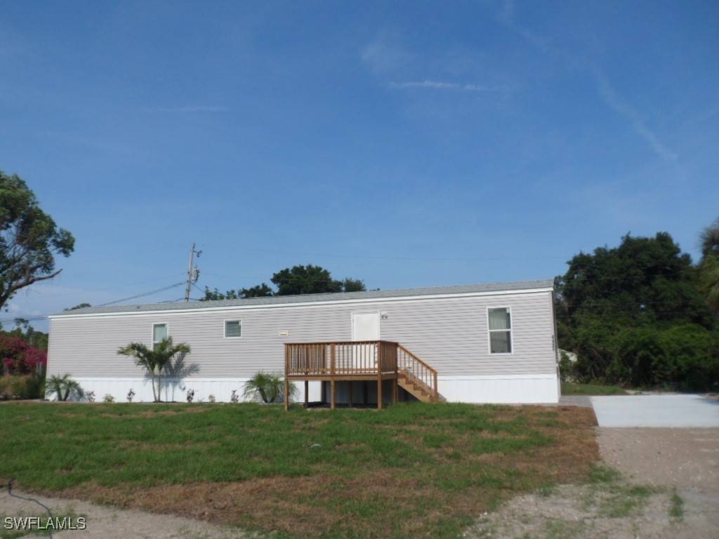 North Fort Myers, FL 33917,8405 Ebson DR