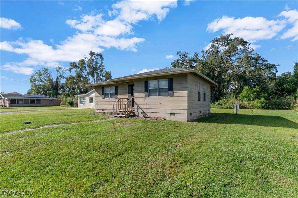 318 Bellair RD, Fort Myers, FL 33905
