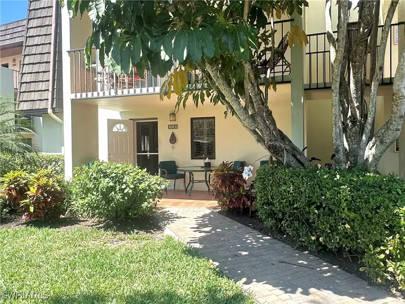 1629 Spoonbill LN #1629A, Naples, FL 34105