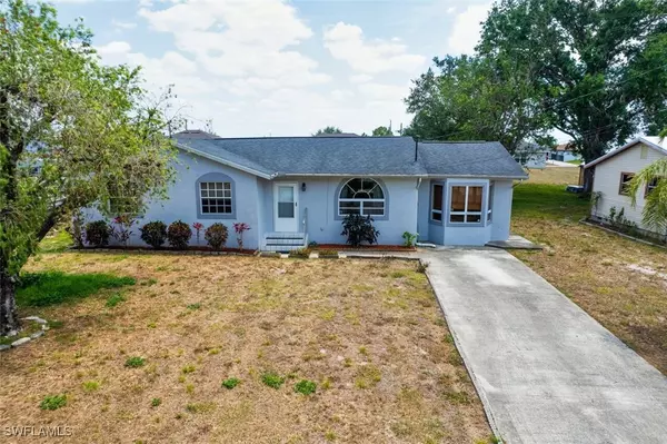 4005 15th ST SW, Lehigh Acres, FL 33976